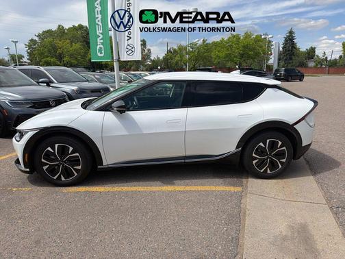 Snow White Pearl 2023 Kia EV6 Wind