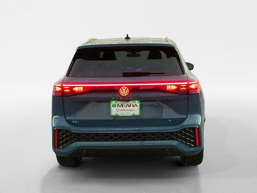 2025 Volkswagen Tiguan 2.0T SEL R-Line 4MOTION