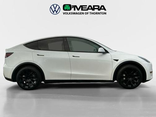 2022 Tesla Model Y Long Range Dual Motor All-Wheel Drive