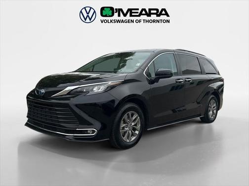 2024 Toyota Sienna XLE 8 Passenger