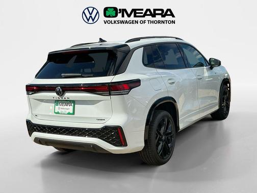 2025 Volkswagen Tiguan 2.0T SE R-Line Black 4MOTION