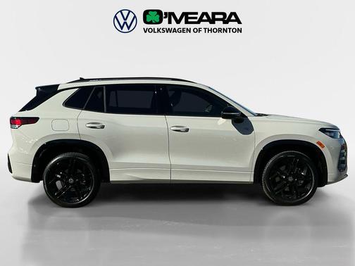 sandstone 2026 Volkswagen Tiguan 2.0T SE R-Line Black 4MOTION