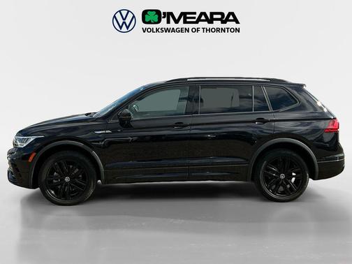 Deep Black 2022 Volkswagen Tiguan 2.0T SE R-Line Black 4MOTION