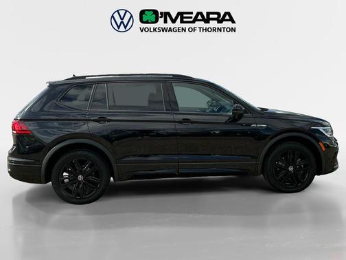 Deep Black 2022 Volkswagen Tiguan 2.0T SE R-Line Black 4MOTION