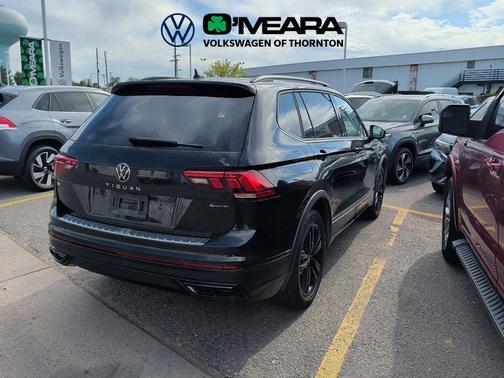 Deep Black 2022 Volkswagen Tiguan 2.0T SE R-Line Black 4MOTION