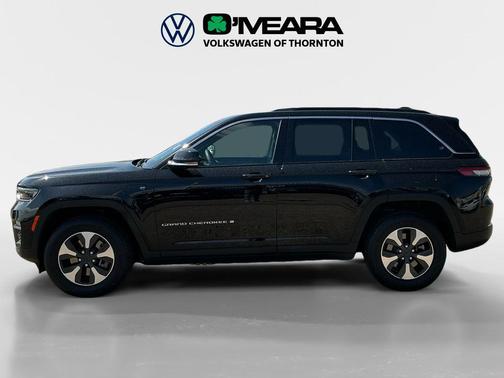 Diamond Black Crystal Pearlcoat 2024 Jeep Grand Cherokee 4xe Base