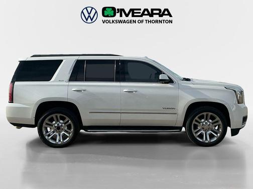 White Frost Tricoat 2018 GMC Yukon SLT