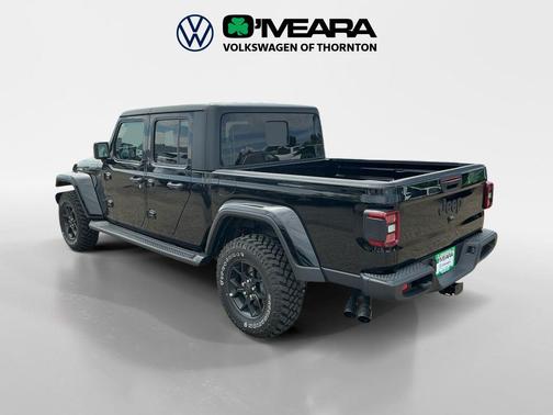 Black Clearcoat 2026 Jeep Gladiator Willys 4x4