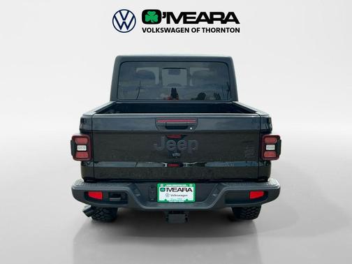 Black Clearcoat 2026 Jeep Gladiator Willys 4x4
