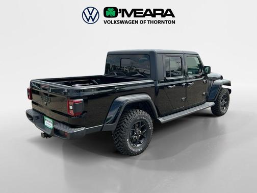Black Clearcoat 2026 Jeep Gladiator Willys 4x4