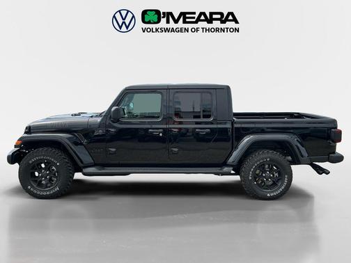 Black Clearcoat 2026 Jeep Gladiator Willys 4x4