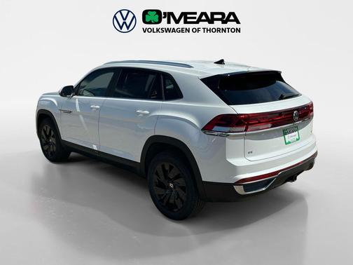 Opal White 2026 Volkswagen Atlas Cross Sport 2.0T SE w/Technology 4MOTION