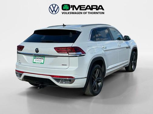 White Pearl 2022 Volkswagen Atlas Cross Sport 2.0T SEL