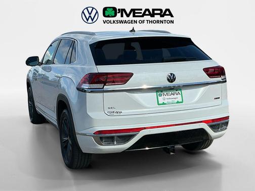 White Pearl 2022 Volkswagen Atlas Cross Sport 2.0T SEL