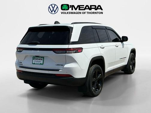 Bright White Clearcoat 2023 Jeep Grand Cherokee Limited