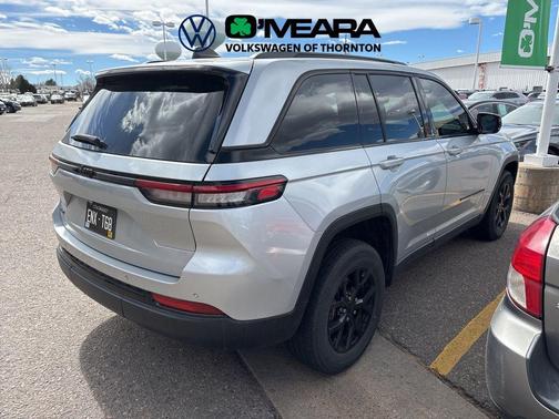 2024 Jeep Grand Cherokee Altitude