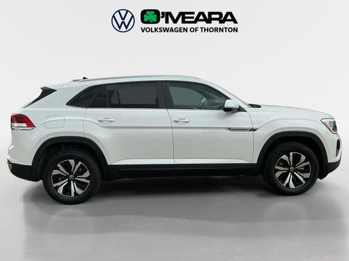 Opal White 2026 Volkswagen Atlas Cross Sport 2.0T SE