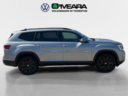 Silver Mist 2026 Volkswagen Atlas 2.0T SE w/Technology 4MOTION