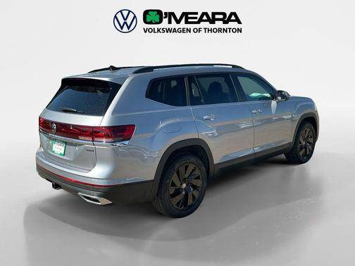 Silver Mist 2026 Volkswagen Atlas 2.0T SE w/Technology 4MOTION