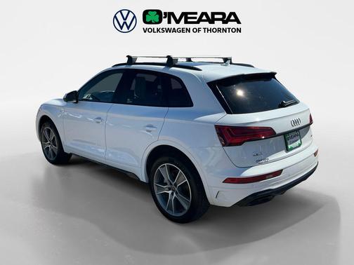 Glacier White Metallic 2025 Audi Q5 45 S line Premium