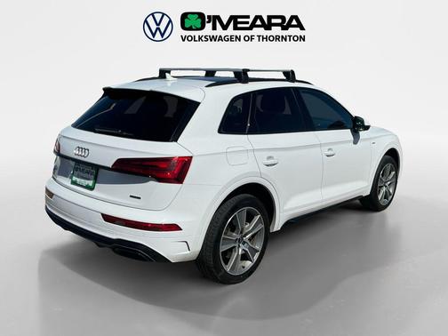 Glacier White Metallic 2025 Audi Q5 45 S line Premium