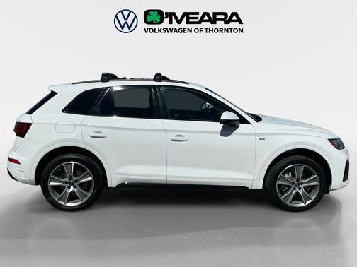 Glacier White Metallic 2025 Audi Q5 45 S line Premium
