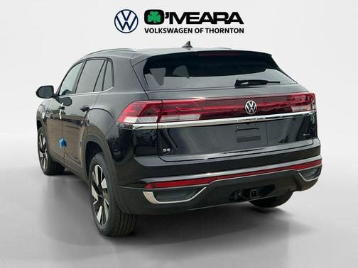 deep black pearl 2026 Volkswagen Atlas Cross Sport 2.0T SE w/Technology 4MOTION