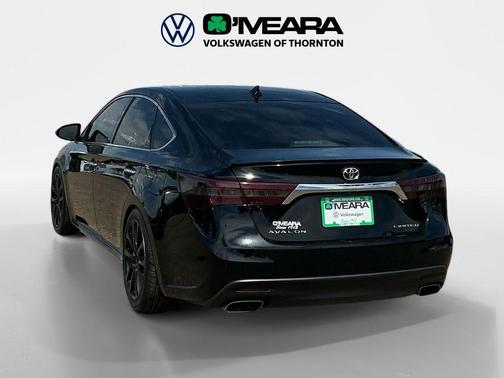 Attitude Black Metallic 2013 Toyota Avalon Limited