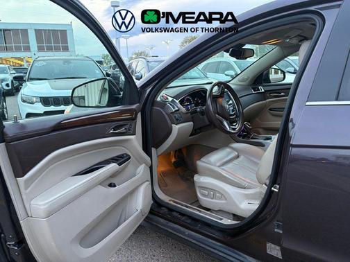 Majestic Plum Metallic 2015 Cadillac SRX Luxury Collection