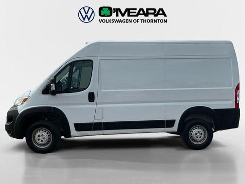 Bright White Clearcoat 2024 RAM ProMaster 2500 Tradesman