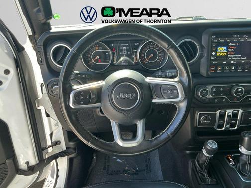 Bright White Clearcoat 2021 Jeep Wrangler Unlimited Sahara