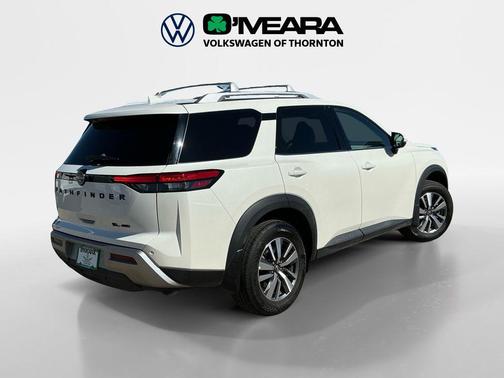 2024 Nissan Pathfinder SL 4WD