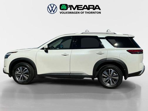 2024 Nissan Pathfinder SL 4WD