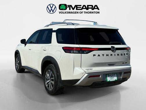 2024 Nissan Pathfinder SL 4WD