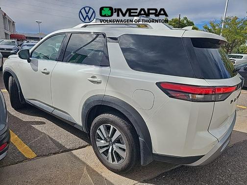 2024 Nissan Pathfinder SL 4WD