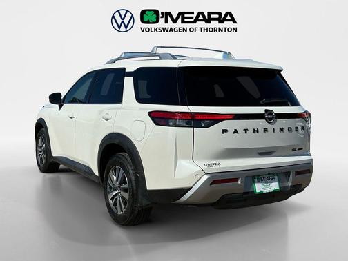 2024 Nissan Pathfinder SL 4WD