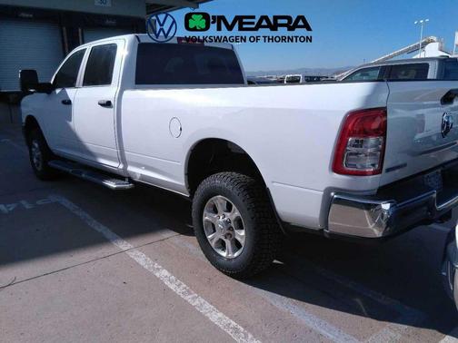 2024 RAM 2500 Big Horn Crew Cab 4x4 8' Box