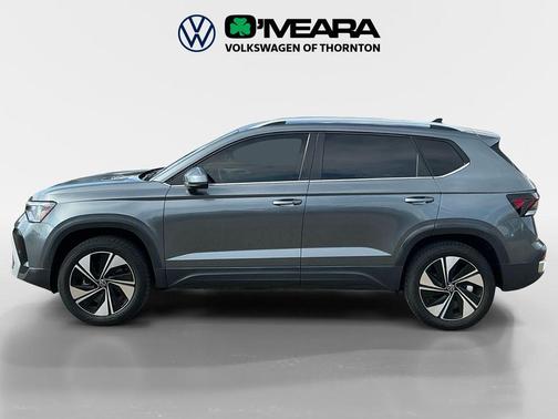 Platinum Gray Metallic 2025 Volkswagen Taos 1.5T SE
