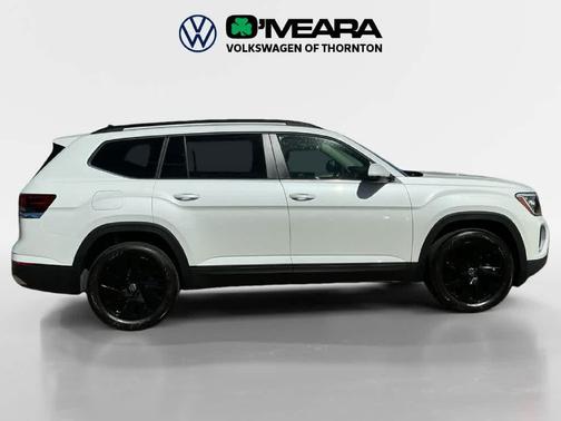 Opal White Pearl 2026 Volkswagen Atlas 2.0T SE w/Technology 4MOTION