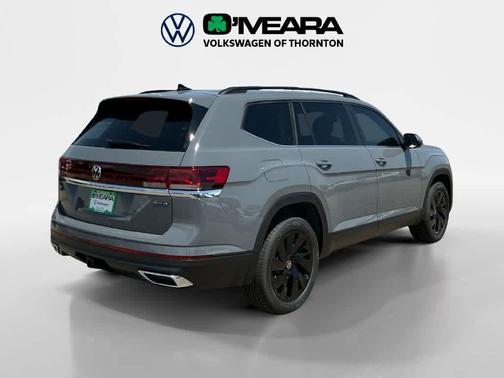 Pure Gray 2026 Volkswagen Atlas 2.0T SE w/Technology 4MOTION