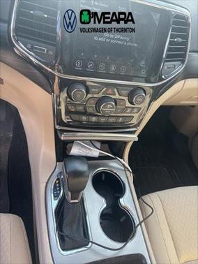 2022 Jeep Grand Cherokee Laredo