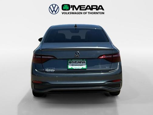 Platinum Gray Metallic 2023 Volkswagen Jetta 1.5T SE