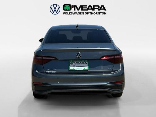 Platinum Gray Metallic 2023 Volkswagen Jetta 1.5T SE