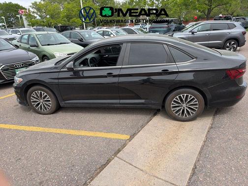 Black Uni 2021 Volkswagen Jetta 1.4T S