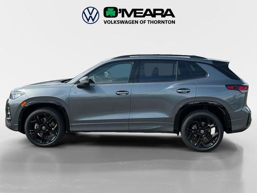 platinum gray metallic 2026 Volkswagen Tiguan 2.0T SE R-Line Black 4MOTION