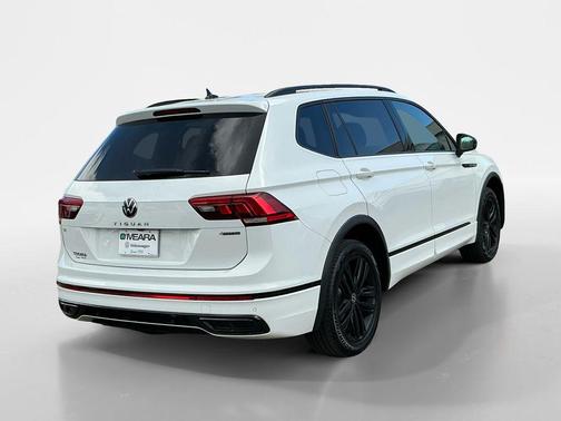 2022 Volkswagen Tiguan 2.0T SE R-Line Black 4MOTION