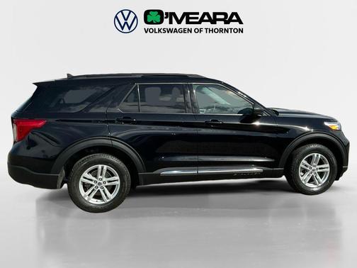 Agate Black Metallic 2024 Ford Explorer XLT