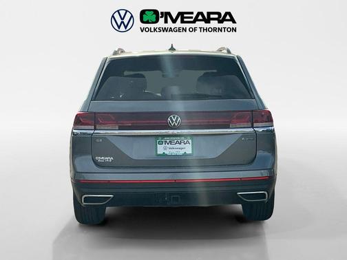 Platinum Gray Metallic 2025 Volkswagen Atlas 2.0T SE w/Technology 4MOTION