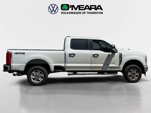 Oxford White 2025 Ford F-250 XLT