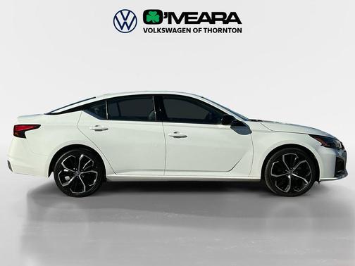 2023 Nissan Altima SR FWD